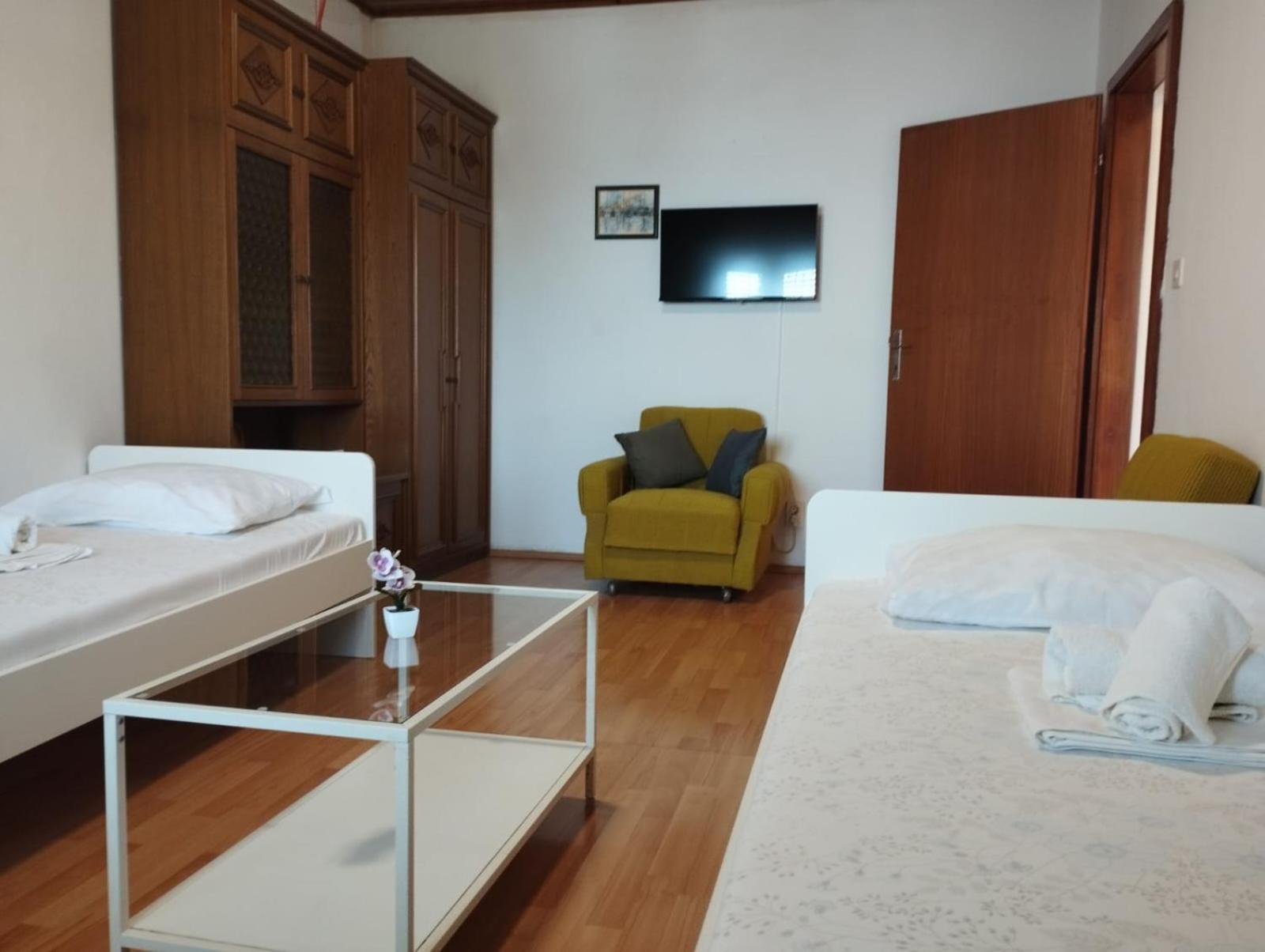 זיווגוסצה Borovik Guest House מראה חיצוני תמונה