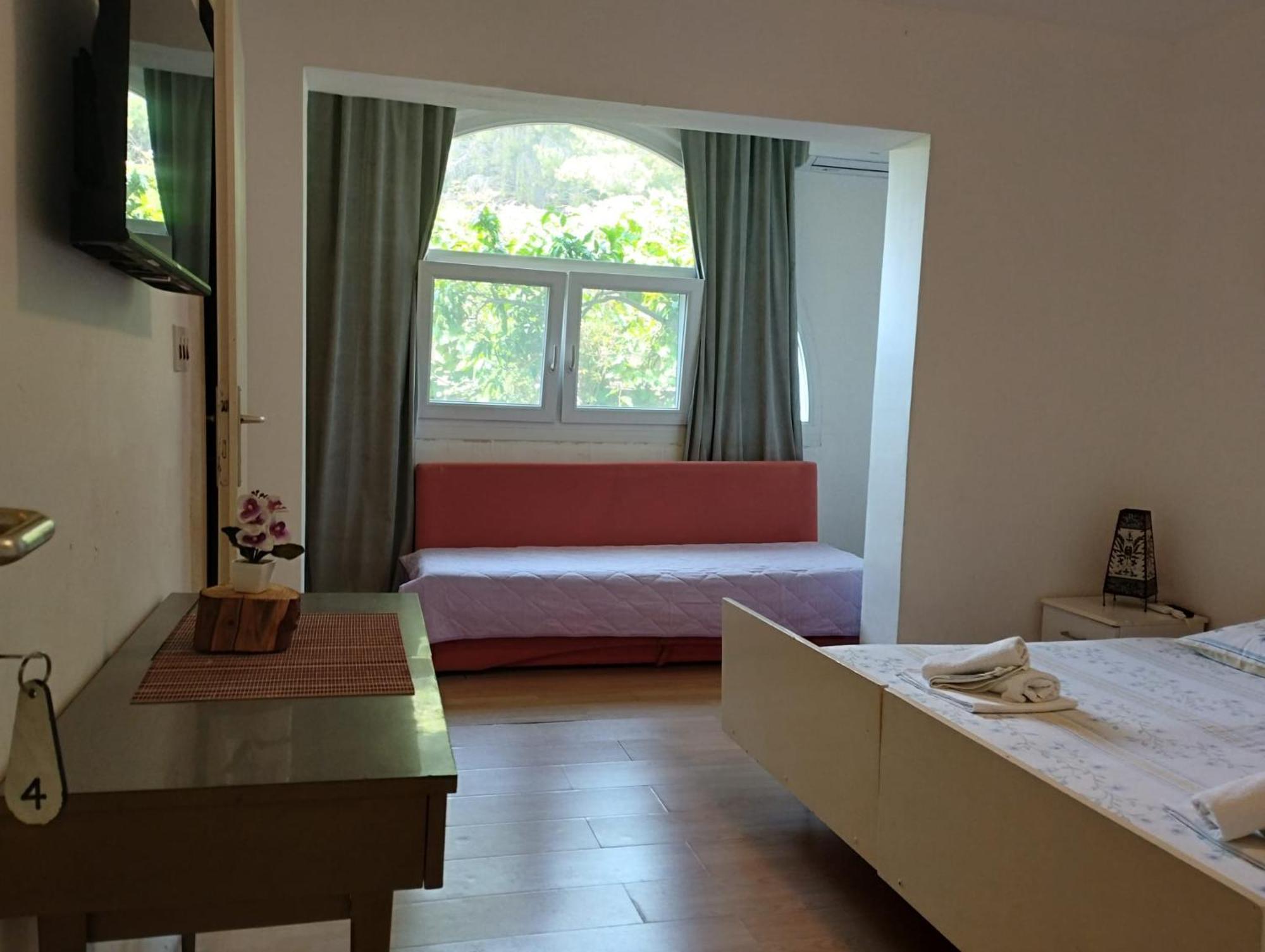 זיווגוסצה Borovik Guest House מראה חיצוני תמונה